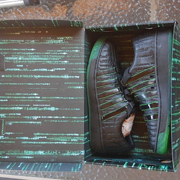 The “Matrix Code” K-SWISS Classic 2000 - Picture 10 of 11